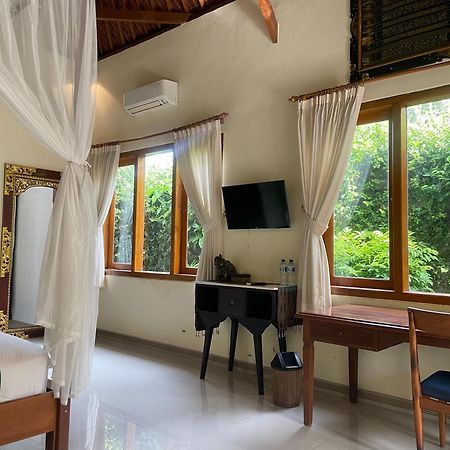 Hotel Graha Madesimon Ketewel Esterno foto