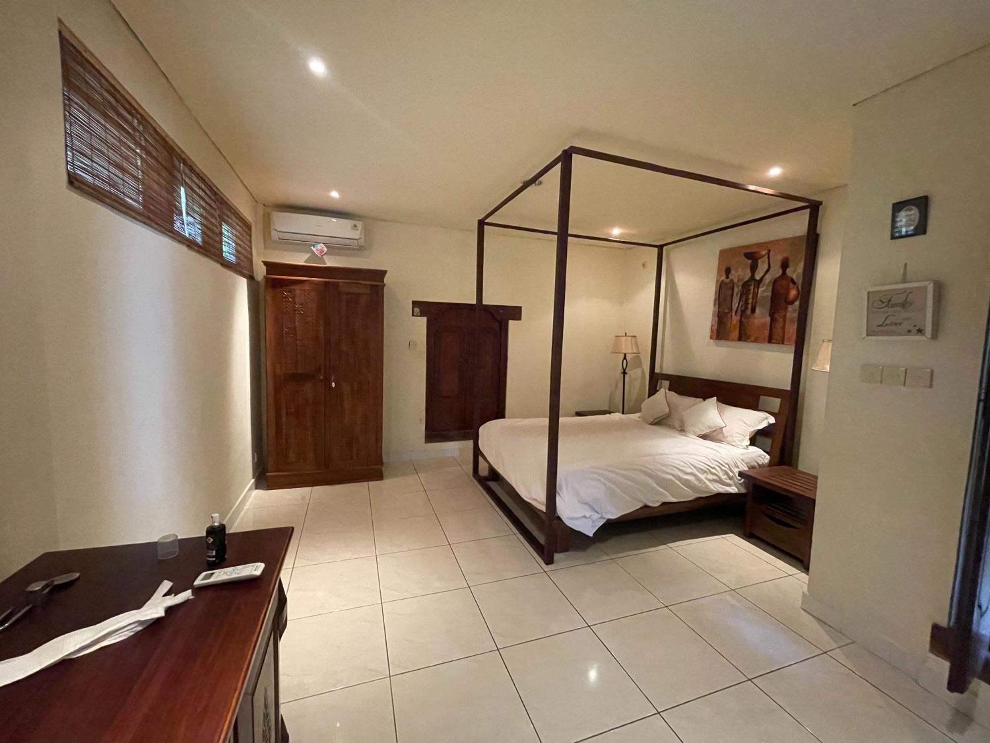 Hotel Graha Madesimon Ketewel Esterno foto
