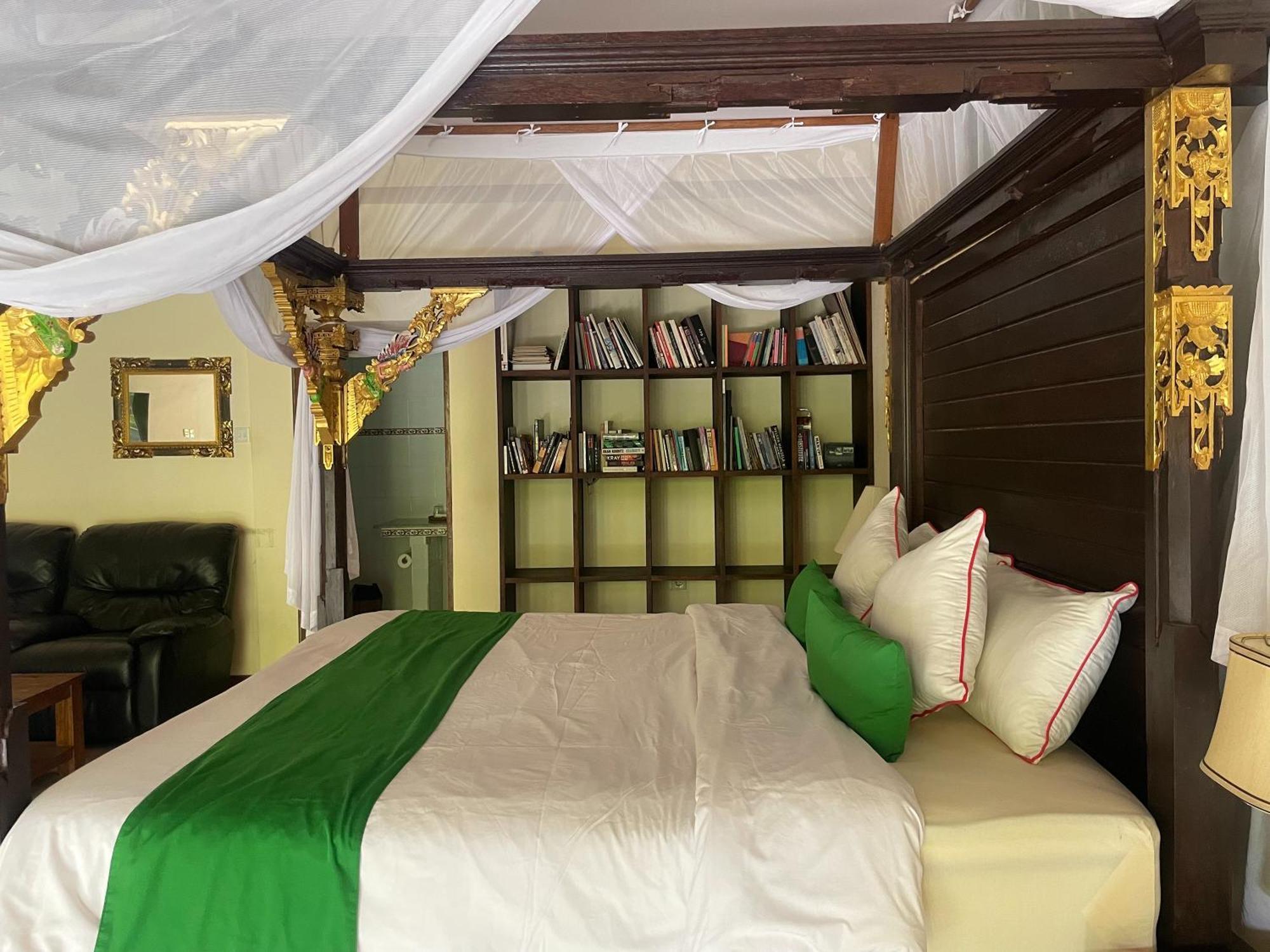 Hotel Graha Madesimon Ketewel Esterno foto