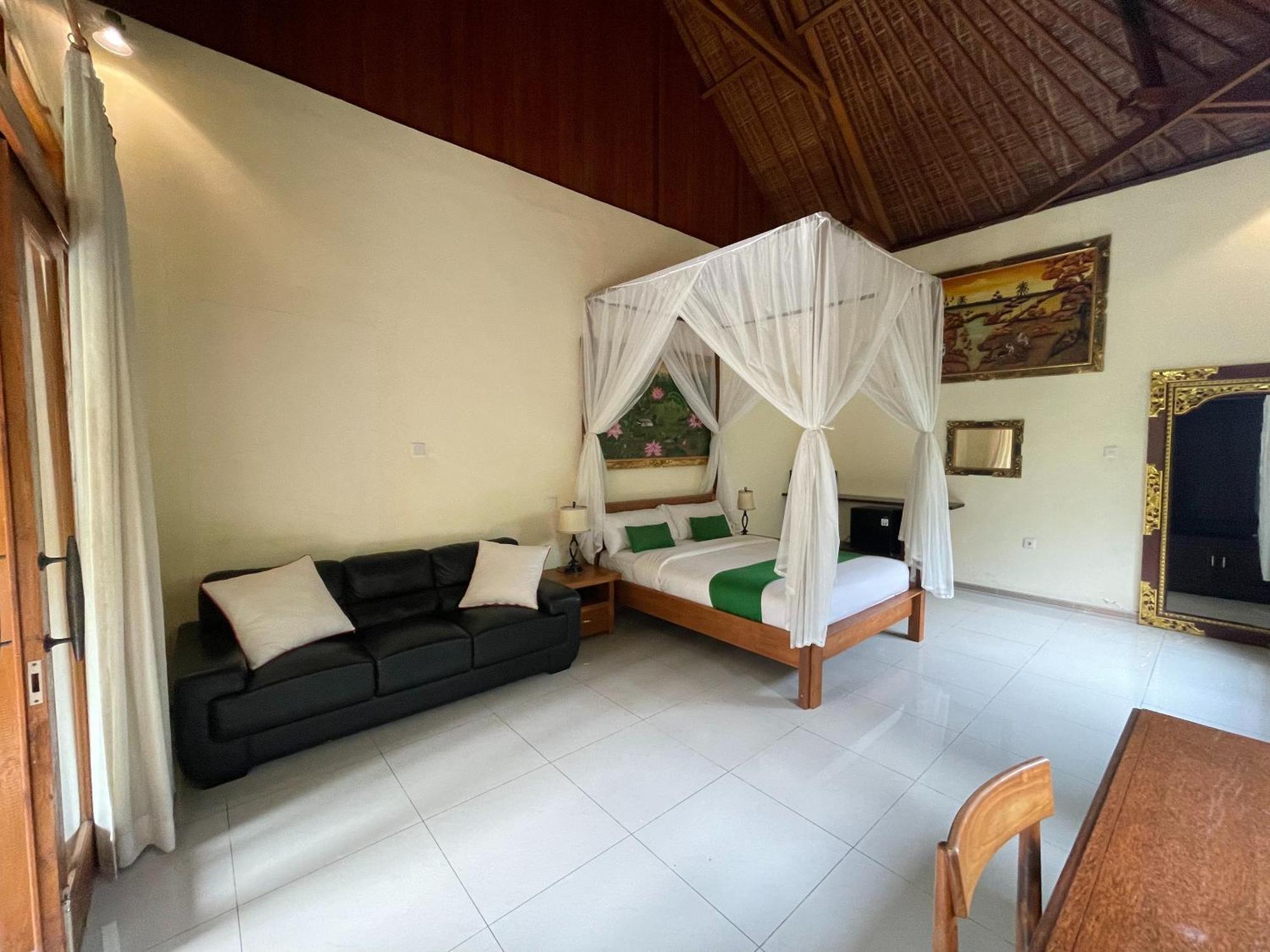 Hotel Graha Madesimon Ketewel Esterno foto