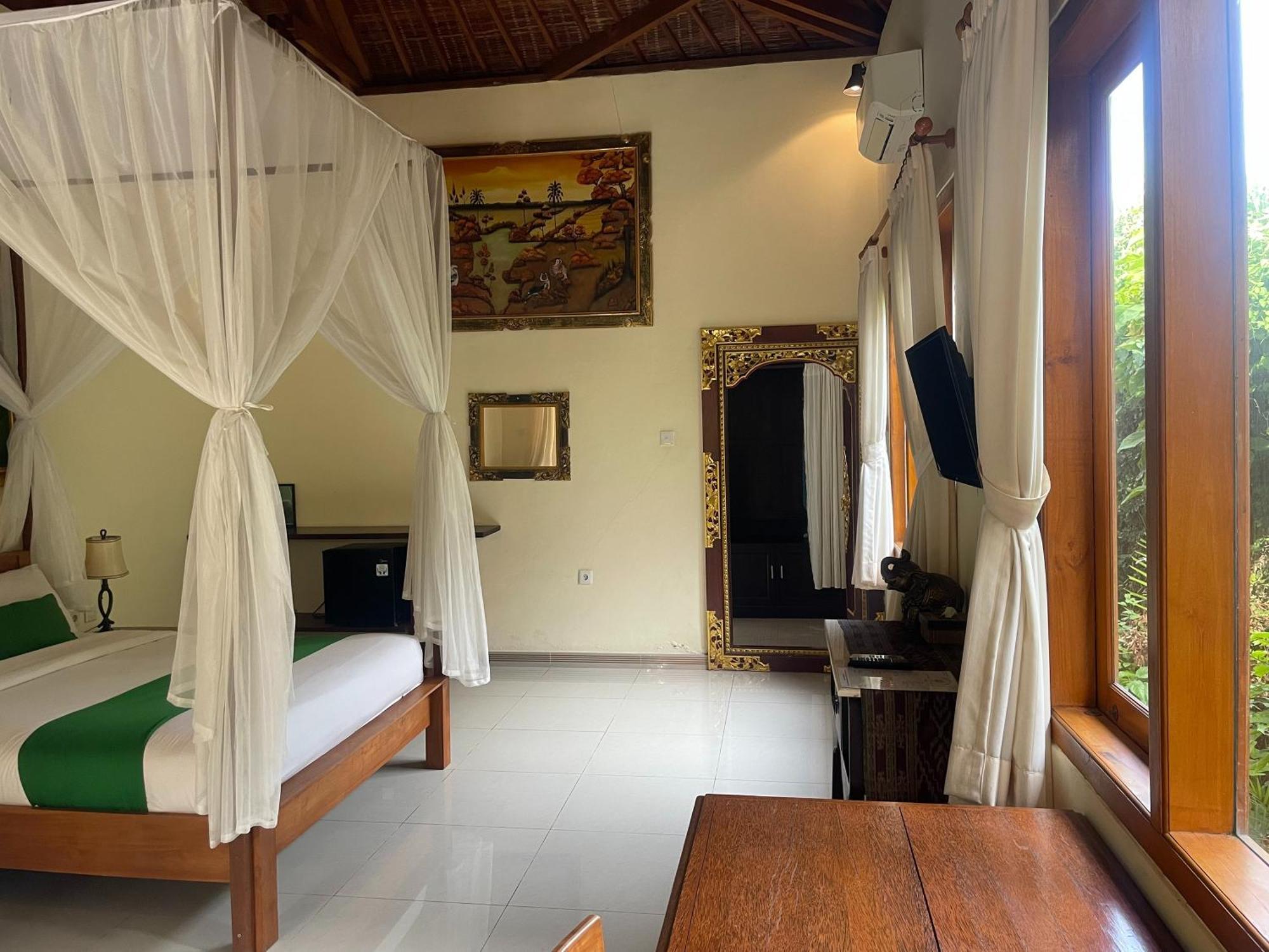 Hotel Graha Madesimon Ketewel Esterno foto