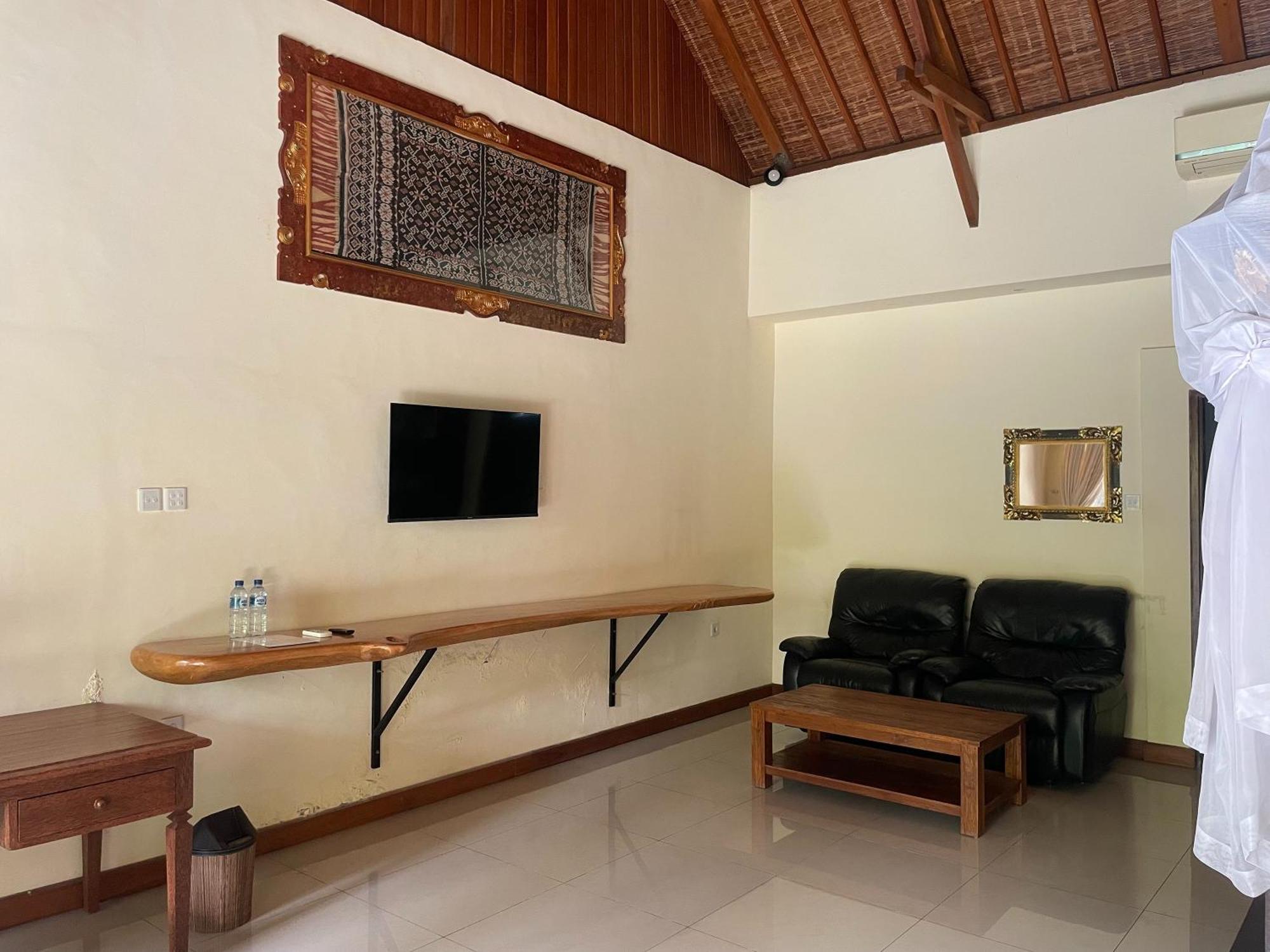 Hotel Graha Madesimon Ketewel Esterno foto
