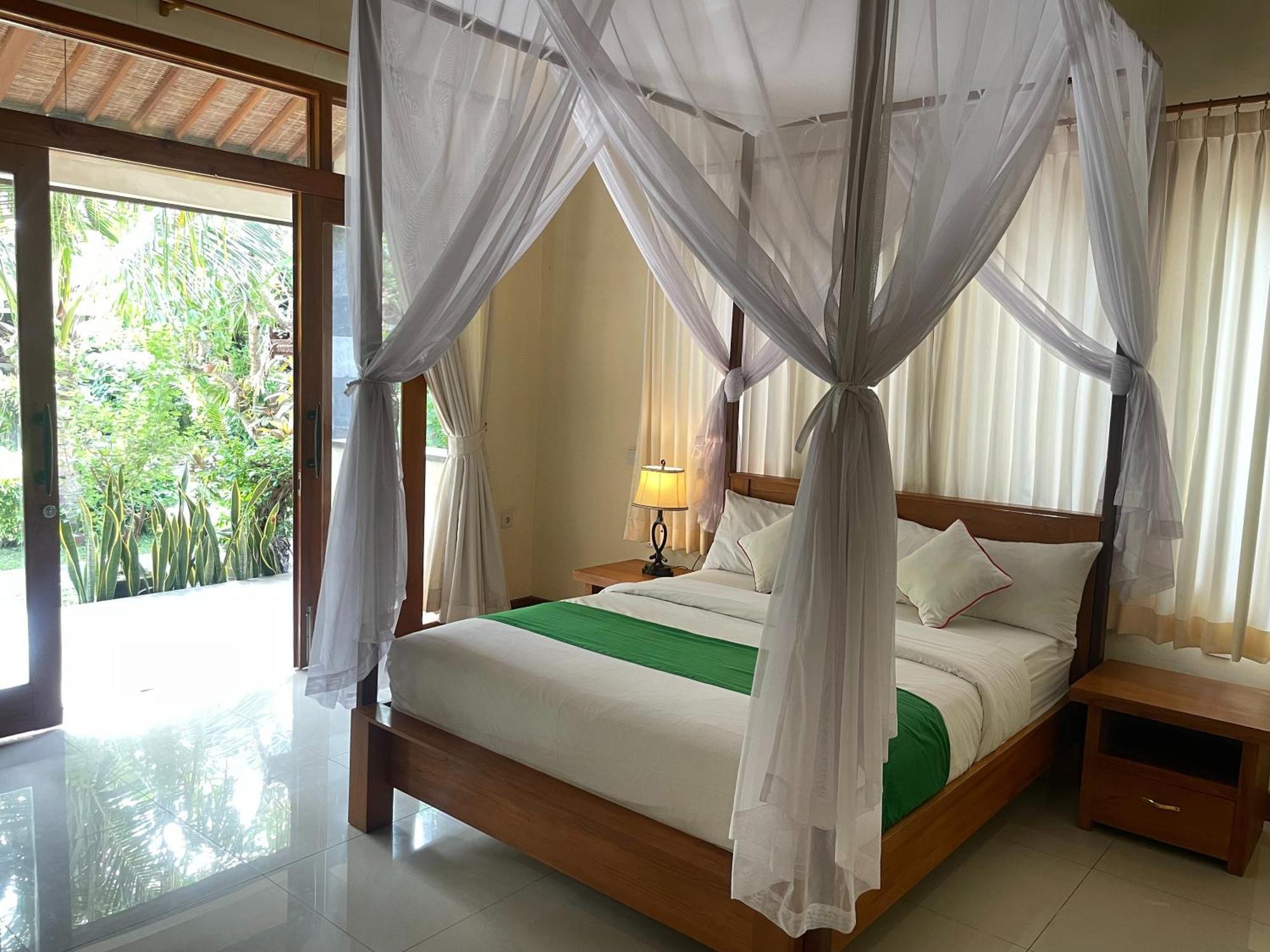 Hotel Graha Madesimon Ketewel Esterno foto
