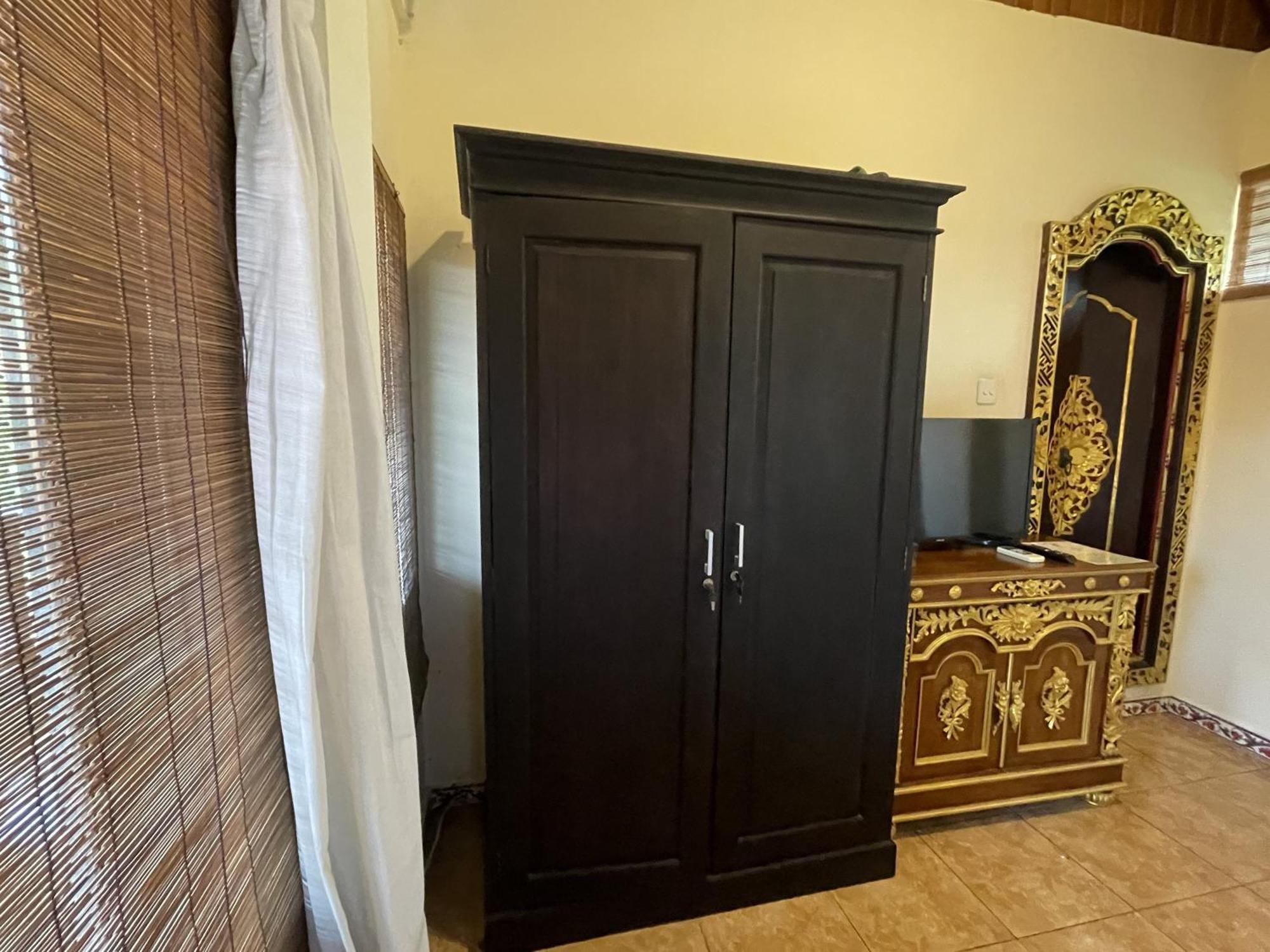 Hotel Graha Madesimon Ketewel Esterno foto