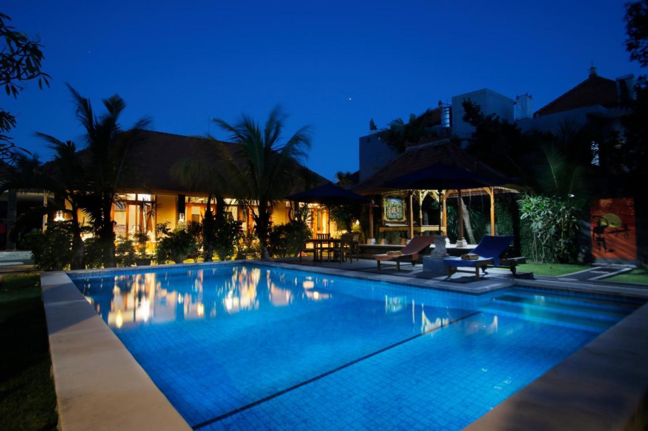 Hotel Graha Madesimon Ketewel Esterno foto