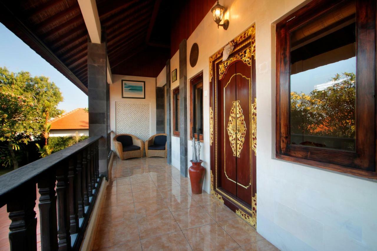 Hotel Graha Madesimon Ketewel Esterno foto